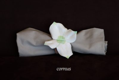rond de serviette, fleur, cornus, cuir, cuir à tannage végétal, artisanat, l'Âge du Cuir, France