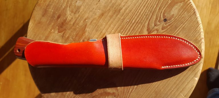 étui à couteau pour couteau décathlon, cuir végétal, l'âge du cuir, maroquinerie artisanale, dordogne, france