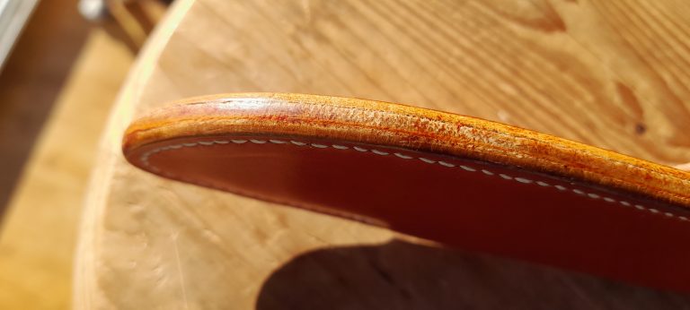 étui en cuir pour couteau décathlon, cuir végétal, l'âge du cuir, maroquinerie artisanale, dordogne, france