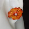 boucle d oreille fleur orange cœur blanc, cuir végétal,l'âge du cuir, maroquinerie artisanale éthique et responsable, dordogne, france