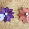 boucles d'oreilles grande fleur violet, cuir végétal, l'âge du cuir, maroquinerie artisanale, dordogne, france