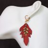 boucle d oreille rouge, tannage végétal, l'âge du cuir, maroquinerie artisanale éthique et responsable, dordogne, france