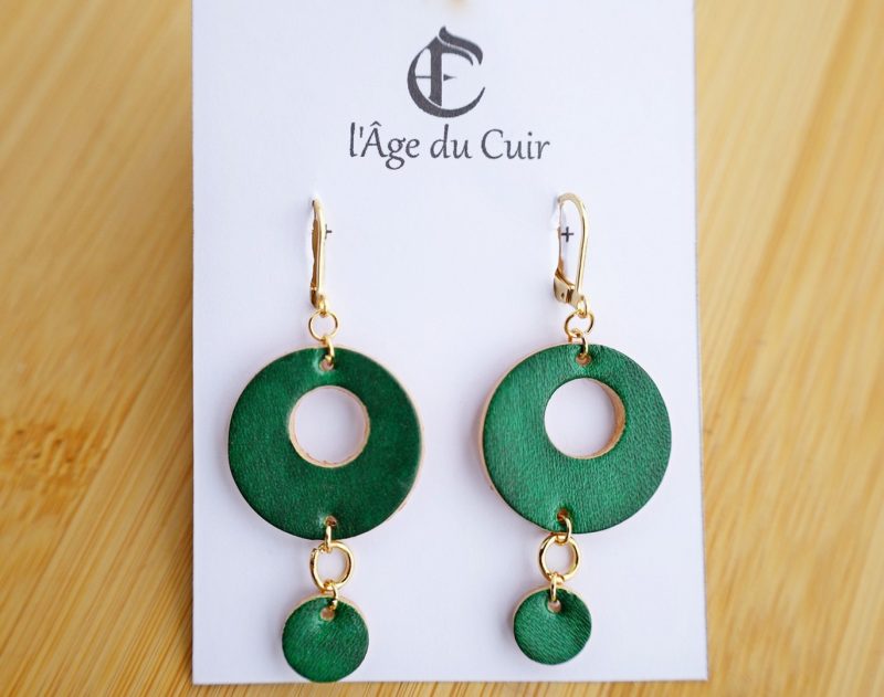 boucles d'oreilles ronds verts doubles, cuir végétal, l'âge du cuir, maroquinerie artisanale, dordogne, france