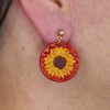 boucles d'oreilles rouges tournesol, cuir végétal, l'âge du cuir, maroquinerie artisanale, dordogne, france
