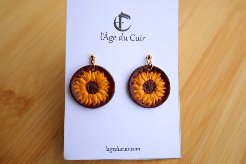 boucles d'oreilles tournesol marron, cuir végétal, l'âge du cuir, maroquinerie artisanale, dordogne, france