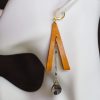 boucles d'oreilles pendantes jaune triangle nacre noire, tannage végétal, l'âge du cuir, maroquinerie artisanale éthique et responsable, dordogne, france