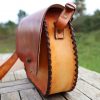 sac à main bandoulière médiéval, cuir végétal, l'âge du cuir, maroquinerie artisanale, dordogne, france
