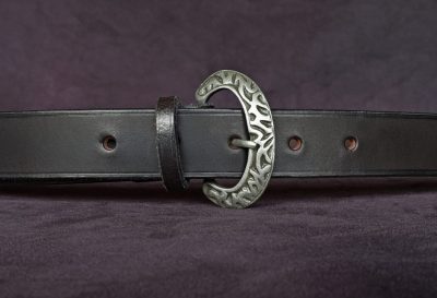 ceinture viking haut moyen-âge, cuir à tannage végétal, l'âge du cuir, maroquinerie artisanale, Dordogne, France