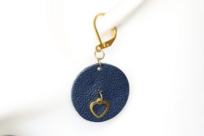 boucle d oreille coeur bleu, l'âge du cuir; maroquinerie artisanale éthique et responsable, dordogne, france