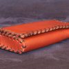 blague a tabac cuir à tannage végétal, peau éthique, l'âge du cuir, maroquinerie artisanale et responsable, Dordogne, France