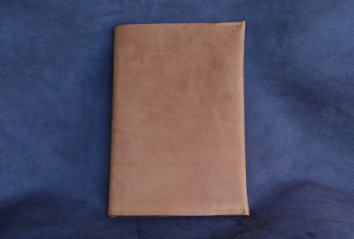 carnet couverture cuir A5, tannage végétal, l'âge du cuir, maroquinerie artisanale éthique et responsable, Dordogne, France