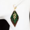 boucle d oreille feuille verte marron, tannage végétal, l'âge du cuir, maroquinerie artisanale éthique et responsable, dordogne, france