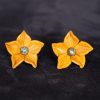 boucle d oreille fleur jaune étoilée, tannage végétal, l'âge du cuir, maroquinerie artisanale éthique et responsable, dordogne, france