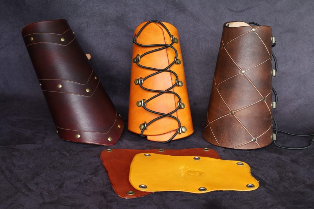 protection avant bras, tannage végétal, l'âge du cuir, maroquinerie artisanale éthique et responsable, dordogne, france