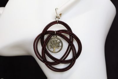 boucle d oreille arbre de vie noeud aubergine, l'âge du cuir, maroquinerie artisanale éthique et responsable, dordogne, france