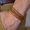 bracelet cuir homme tressé, viking, sami, tannage végétal, maroquinerie artisanale éthique et responsable, dordogne, france