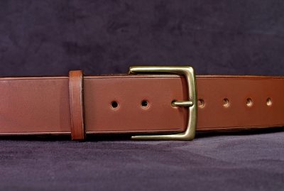 ceinture homme temporis marron, tannage végétal, l'âge du cuir, maroquinerie artisanale éthique et responsable, Dordogne, France