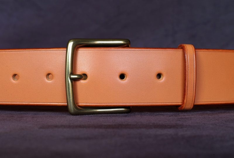 ceinture homme Altair 40C noisette, tannage végétal, l'âge du cuir, maroquinerie artisanale éthique et responsable, Dordogne, France