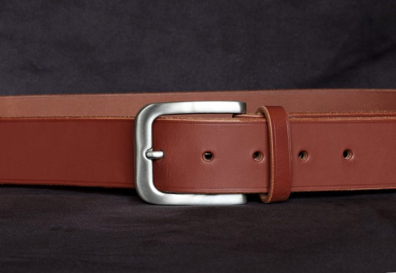 ceinture homme Braxus 40O irish, tannage végétal, l'âge du cuir, maroquinerie artisanale éthique et responsable, Dordogne, France