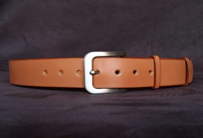 ceinture homme Braxus 40O noisette, tannage végétal, l'âge du cuir, maroquinerie artisanale éthique et responsable, Dordogne, France