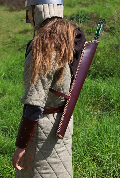 carquois cuir de dos Bodio, tannage végétal, l'Âge du Cuir, maroquinerie éthique et responsable, Dordogne, France