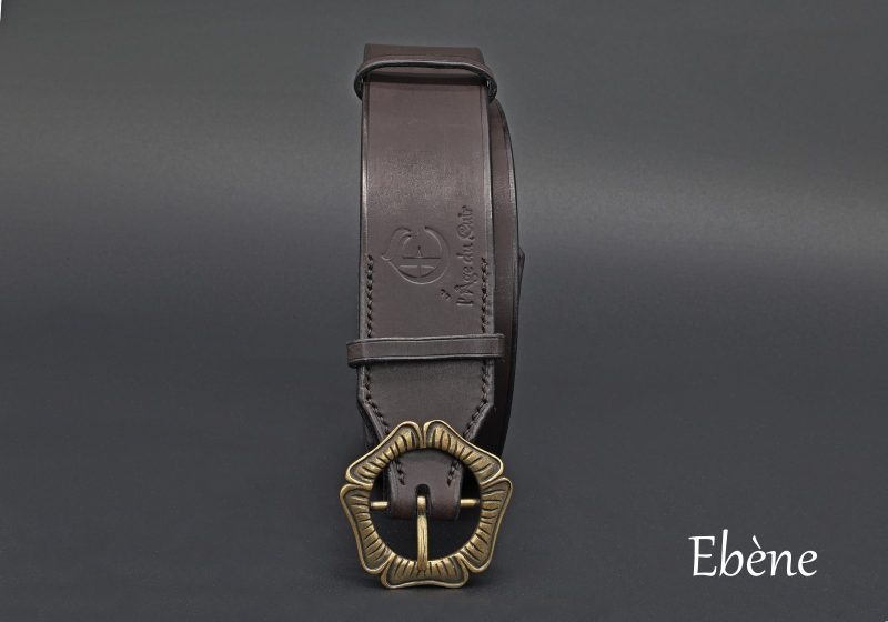 ceinture femme Floraquine, ébène, tannage végétal, l'Âge du Cuir, maroquinerie artisanale éthique et responsable, fabrication française, Dordogne