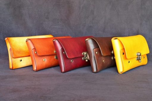 étui téléphone ceinture, tannage végétal, l'Âge du Cuir, maroquinerie artisanale éthique et responsable, Dordogne, France